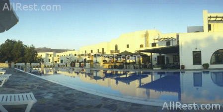 Holiday Sun Hotel 